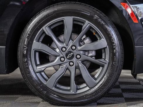 Used 2022 Chevrolet Equinox RS image 17