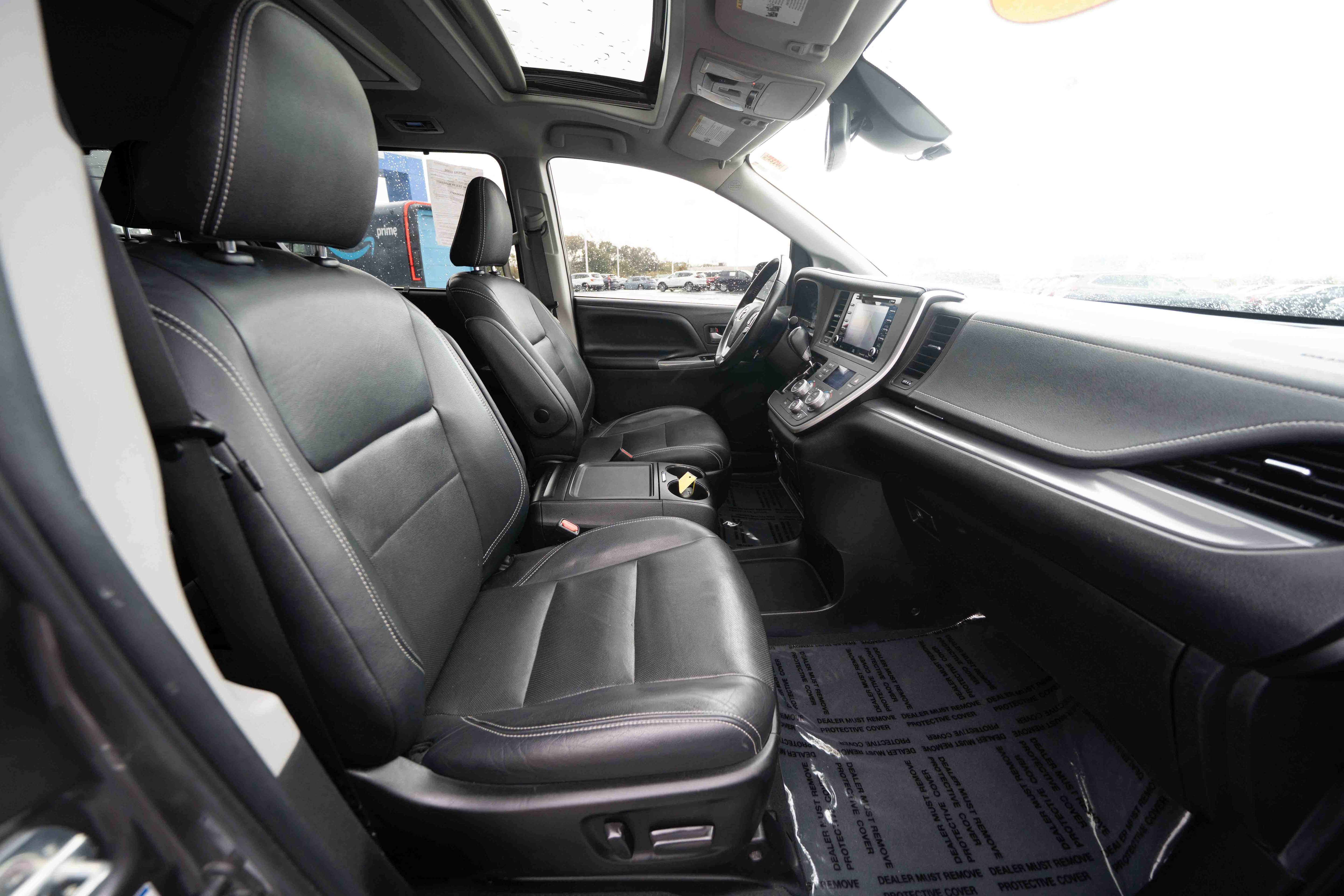 Used 2020 Toyota Sienna SE Premium AWD/4WD image 28