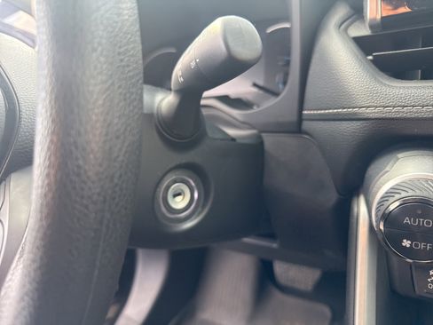 Used 2025 Toyota RAV4 LE image 9