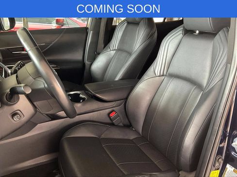 Used 2021 Toyota Venza Limited AWD/4WD image 18