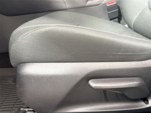 Certified 2025 Toyota RAV4 LE image 25