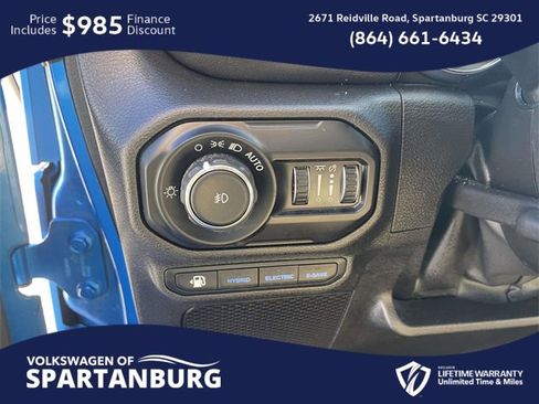 Used 2022 Jeep Wrangler Unlimited Sahara w/ Cold Weather Group image 17