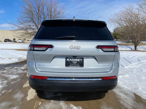 Used 2025 Jeep Grand Cherokee L Laredo image 5