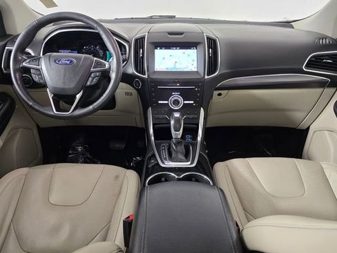 Used 2018 Ford Edge Titanium w/ Equipment Group 301A AWD/4WD image 20