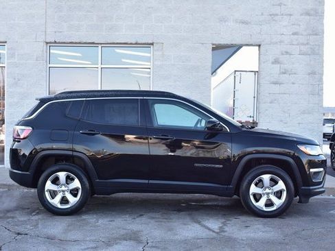 Used 2020 Jeep Compass Latitude AWD/4WD image 3