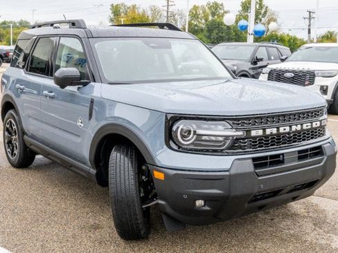New 2025 Ford Bronco Sport Outer Banks w/ Outer Banks Tech Package+ image 2
