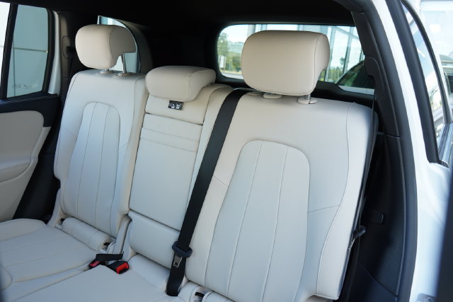 Used 2025 Mercedes-Benz GLB 250 image 26