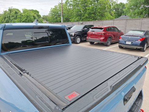 Used 2026 Toyota Tacoma TRD Off-Road w/ TRD Off Road Premium Package AWD/4WD image 16