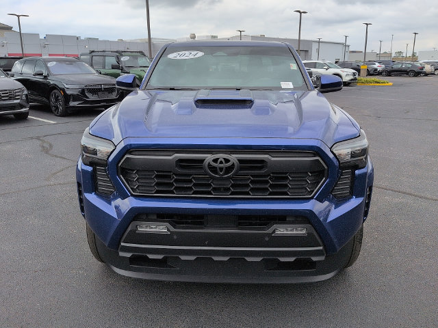 Certified 2024 Toyota Tacoma TRD Sport w/ TRD Sport Upgrade Package AWD/4WD image 2