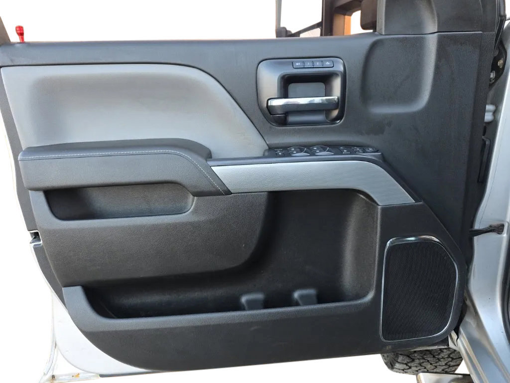 Used 2015 Chevrolet Silverado 2500 LTZ w/ Z71 Package, Off-Road AWD/4WD image 12