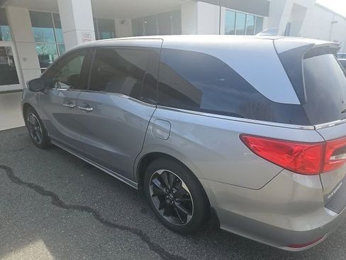 Used 2024 Honda Odyssey Elite image 8