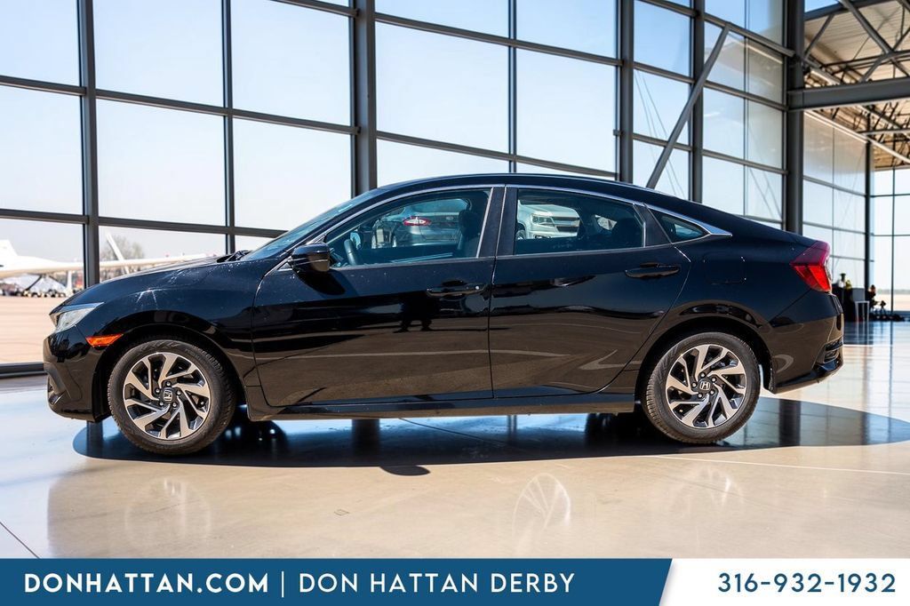 Used 2016 Honda Civic EX image 2