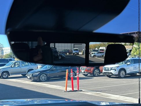 Used 2024 Chevrolet Silverado 1500 High Country w/ Technology Package image 25