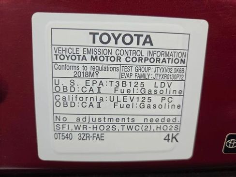 Used 2018 Toyota C-HR XLE FWD image 21