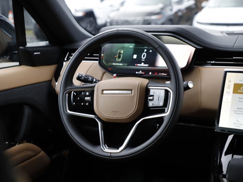 New 2025 Land Rover Range Rover Sport SE AWD/4WD image 15