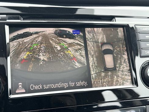 Used 2021 Nissan Rogue Sport SL w/ Premium Package image 29