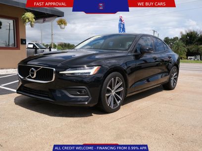 Used 2021 Volvo S60 T5 Momentum
