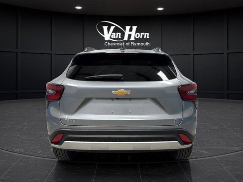 New 2026 Chevrolet Trax LT w/ Driver Confidence Package FWD image 6