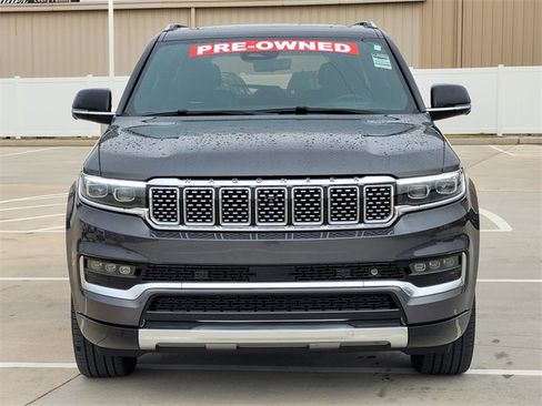 Used 2023 Jeep Grand Wagoneer Series III image 2