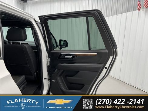 Used 2025 Chevrolet Tahoe High Country w/ Sun And Tow Package AWD/4WD image 12