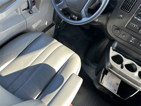 Used 2020 Chevrolet Express 3500 LS w/ Chrome Appearance Package image 15