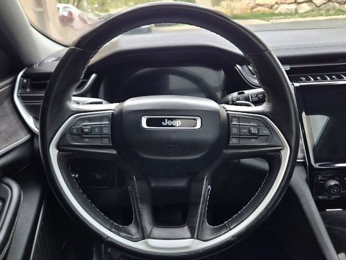 Used 2021 Jeep Grand Cherokee L Limited w/ Luxury Tech Group II image 29