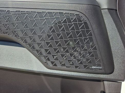 Certified 2026 Kia Carnival SX Prestige image 31