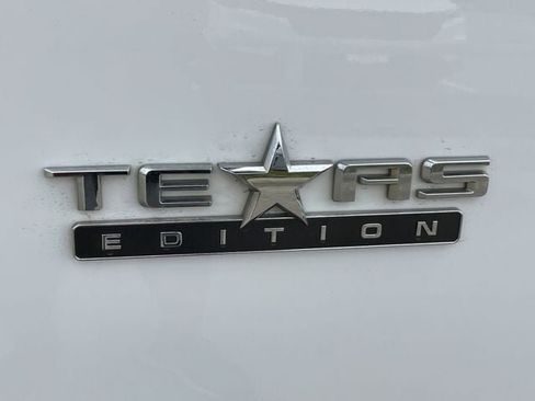 Used 2024 Chevrolet Silverado 2500 LTZ w/ LTZ Premium Texas Edition AWD/4WD image 31