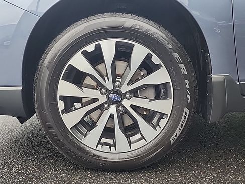 Used 2016 Subaru Outback 3.6R Limited AWD/4WD image 28