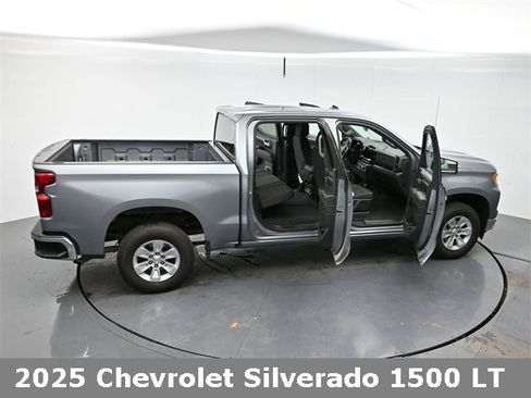 Used 2025 Chevrolet Silverado 1500 LT image 44