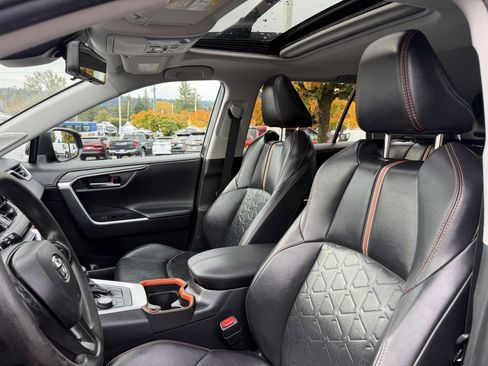 Used 2019 Toyota RAV4 Adventure image 17