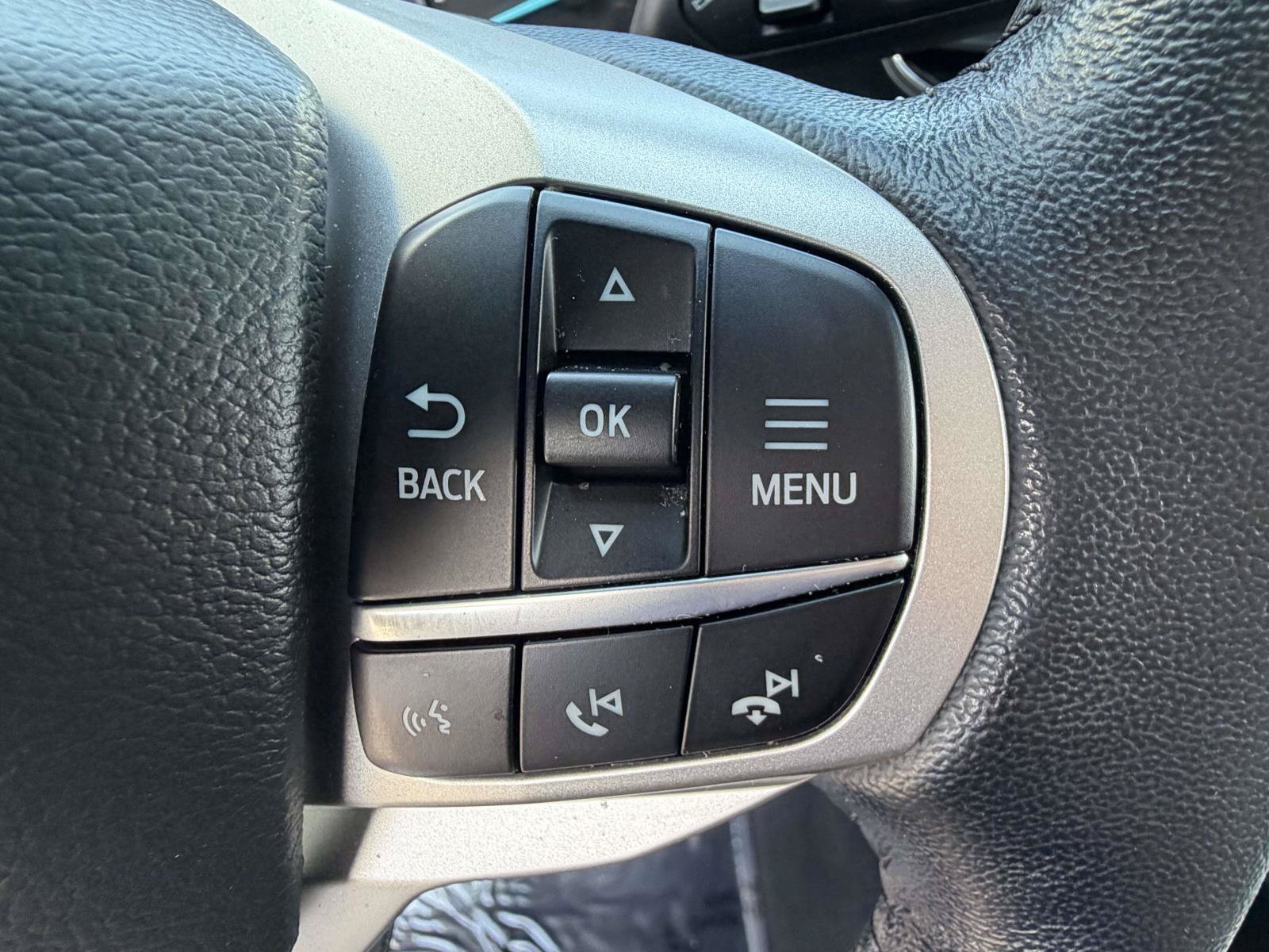 Used 2022 Ford Explorer Limited w/ Equipment Group 301A AWD/4WD image 16