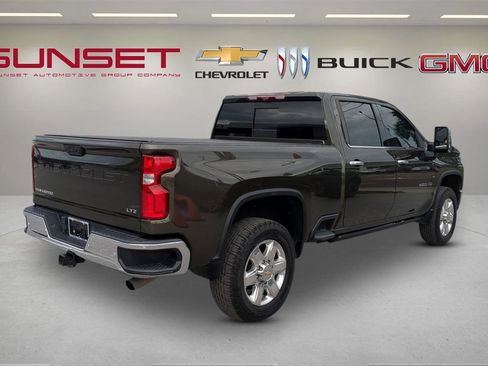 Certified 2023 Chevrolet Silverado 2500 LTZ w/ LTZ Premium Package image 4