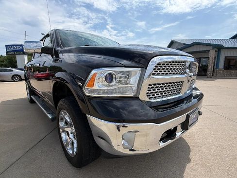 Used 2013 RAM 1500 Laramie w/ Convenience Group AWD/4WD image 25