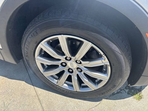 Used 2019 Cadillac XT4 Premium Luxury AWD/4WD image 24