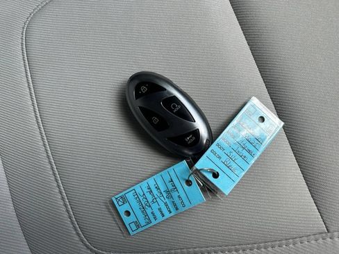 Used 2025 Hyundai Tucson SEL FWD image 32