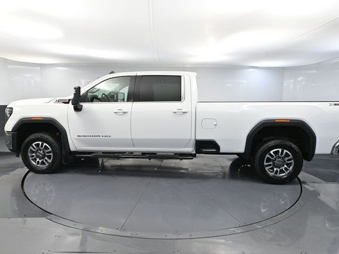 Used 2024 GMC Sierra 3500 SLE w/ SLE Convenience Package image 11