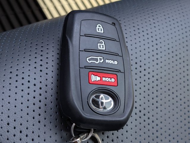 Used 2026 Toyota Tundra Platinum AWD/4WD image 35