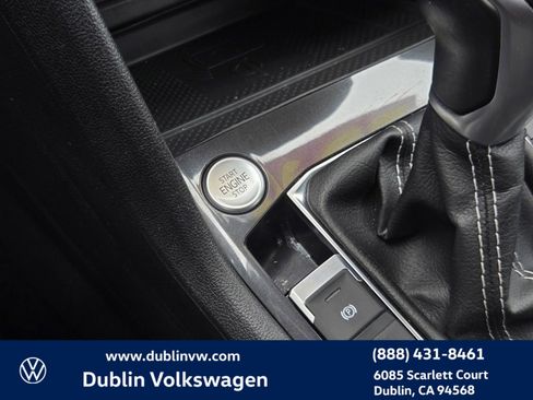 Used 2023 Volkswagen Tiguan SE image 19