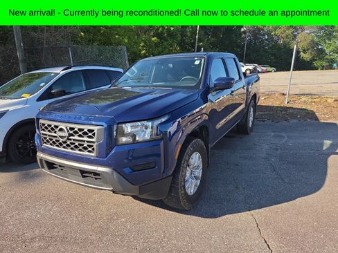 Used 2022 Nissan Frontier SV AWD/4WD image 3
