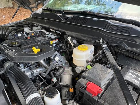 New 2026 RAM 3500 Big Horn AWD/4WD image 13