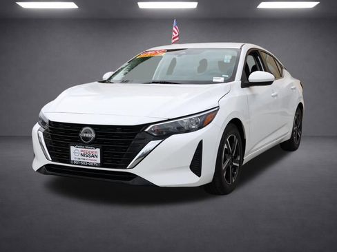 Used 2024 Nissan Sentra SV FWD image 8