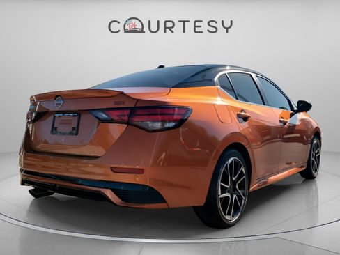 Certified 2025 Nissan Sentra SR image 5