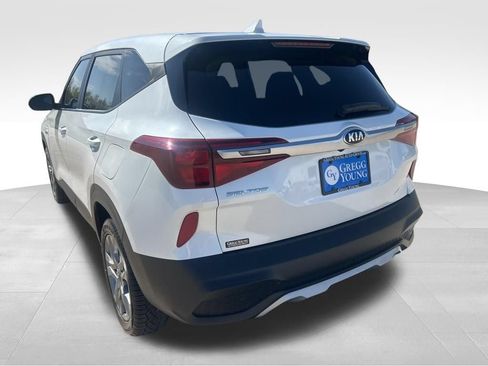 Used 2023 Kia Seltos LX AWD/4WD image 4
