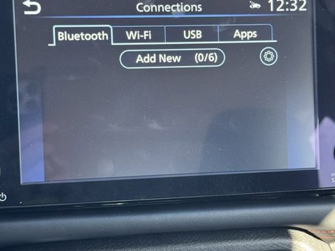 New 2025 Nissan Versa SR w/ Trunk Package image 16