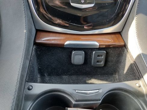 Used 2019 Cadillac Escalade Premium Luxury w/ Escalade Sport Edition AWD/4WD image 37