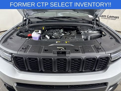 New 2025 Jeep Grand Cherokee L Limited w/ Black Appearance Package image 32
