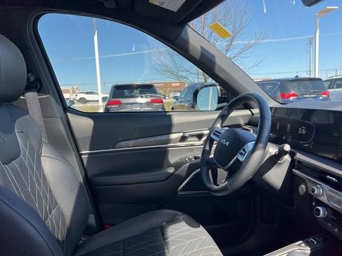 Used 2024 Kia Telluride EX X-Line image 41