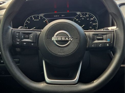 Used 2023 Nissan Rogue SV FWD image 10