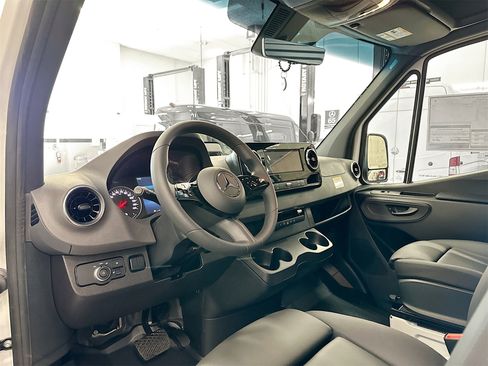 New 2026 Mercedes-Benz Sprinter 144 Cargo image 10